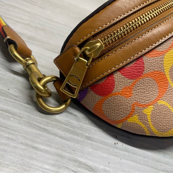 Coach Bethany Belt Bag Fanny Pack Rainbow Signature Tan Canvas Multicolor Belt - Picture 4 of 15